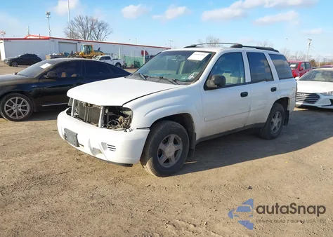 2006 Chevrolet Trailblazer Ls z USA, uszkodzony, nr VIN 1GNDT13S562254464